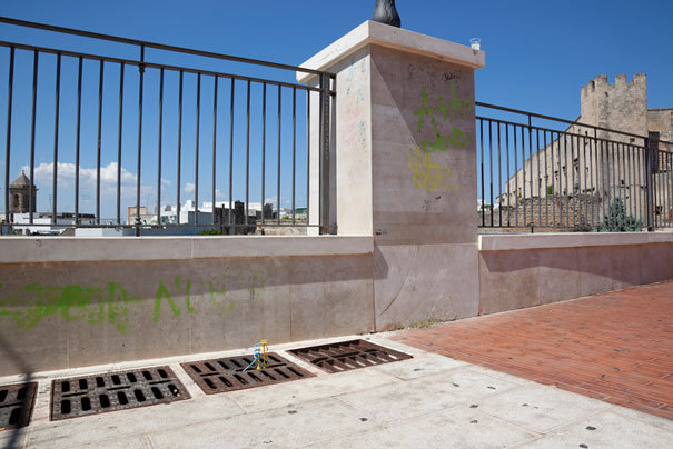 Little People - a Tiny Street Art Project