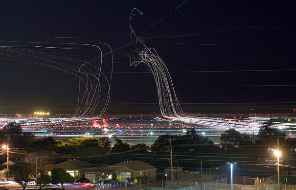 Amazing Long Exposure Photos of Air Traffic