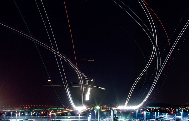 Amazing Long Exposure Photos of Air Traffic