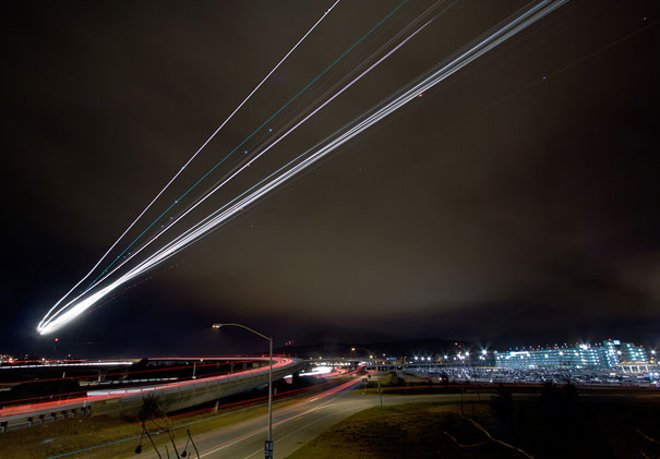 Amazing Long Exposure Photos of Air Traffic