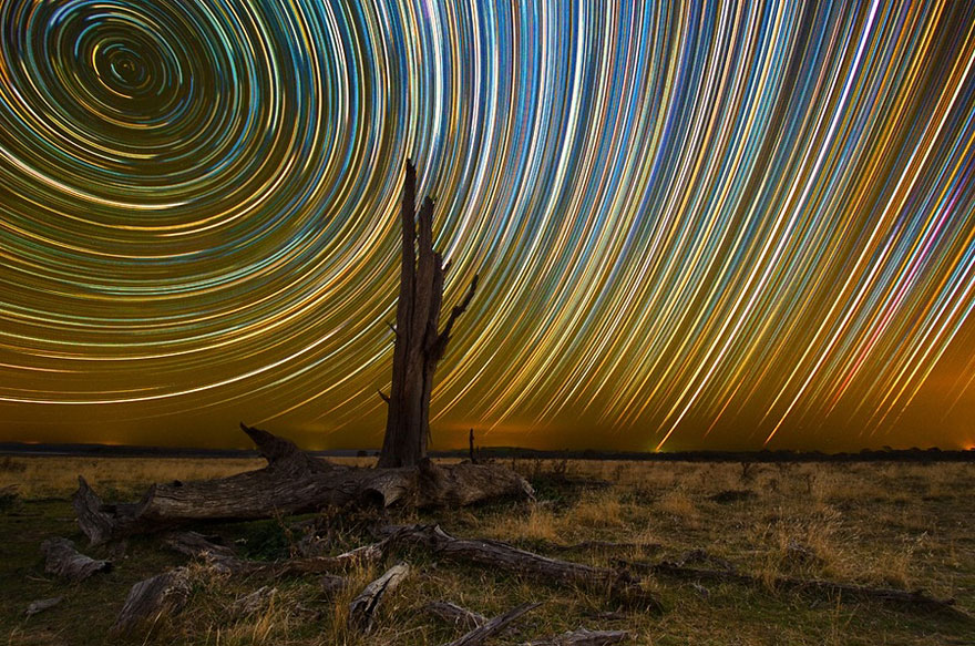 Stunning Long Exposure Shots of Australian Star Trails Stunning Long Exposure Shots of Australian Star Trails