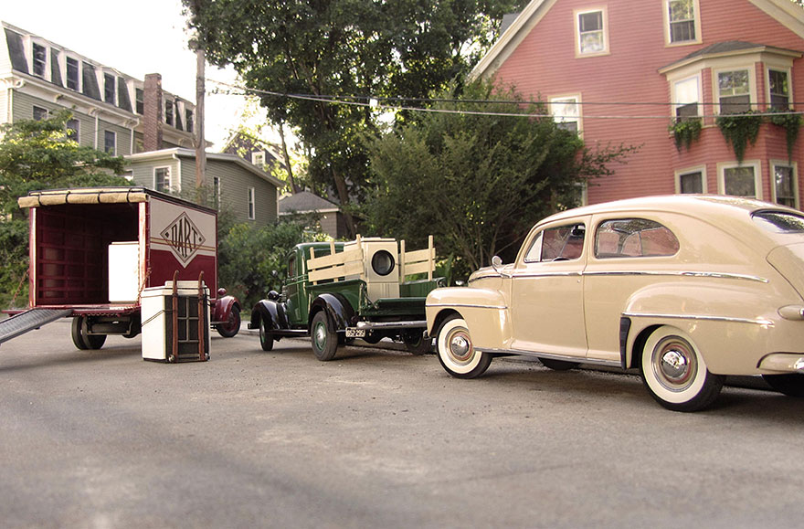 Artist Uses Perspective, Miniature Car Models And A $250 Camera To Create Realistic Historical Photos Artist Uses Perspective, Miniature Car Models And A $250 Camera To Create Realistic Historical Photos