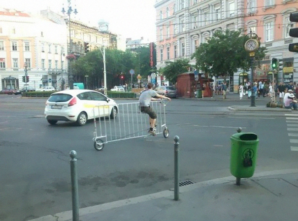 25 People That Might Be The Biggest Hipsters Ever