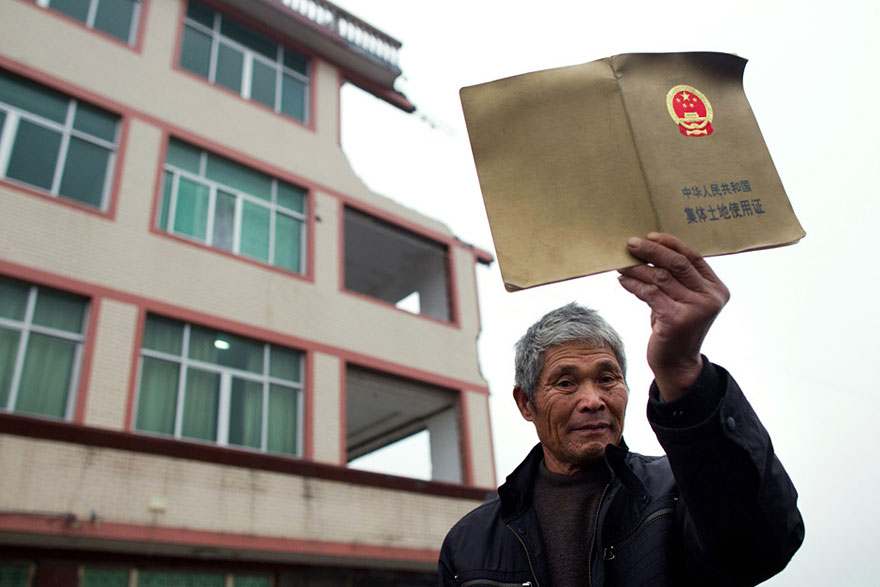 China's Government Paves a Highway Around Stubborn Homeowners