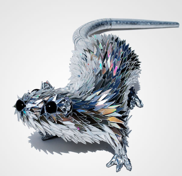 Animal Sculptures Made Of Shattered CDs Animal Sculptures Made Of Shattered CDs