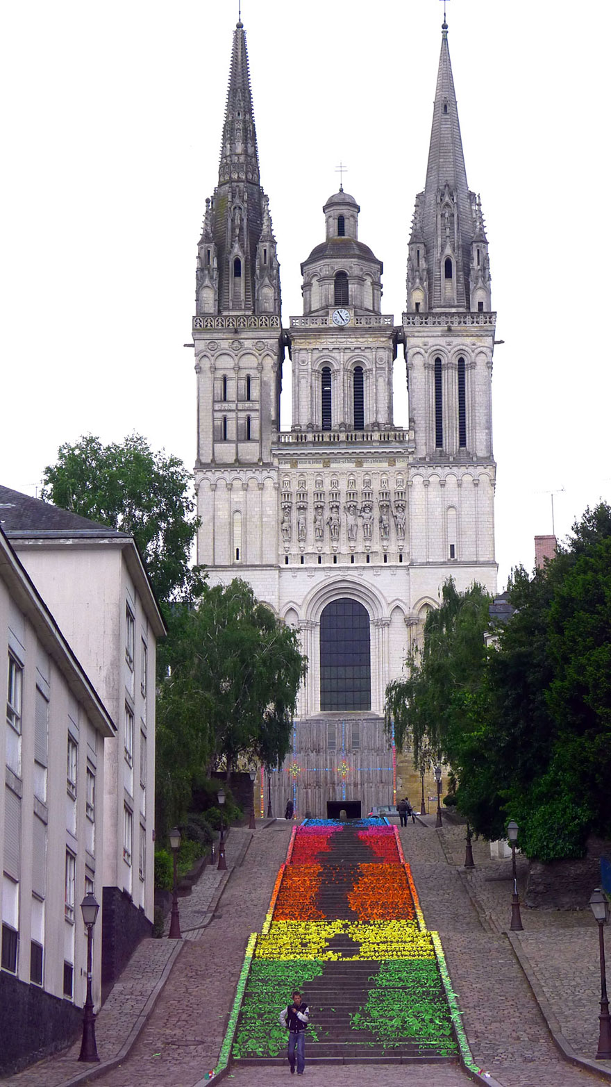 New Origami Street Art by Mademoiselle Maurice New Origami Street Art by Mademoiselle Maurice