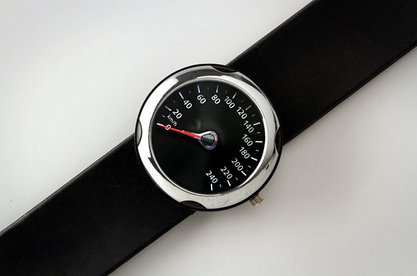 Artist Makes Everyday Objects Completely Unusable Artist Makes Everyday Objects Completely Unusable