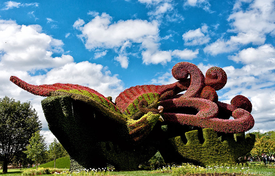 Amazing Plant Sculptures at the Montreal Mosaiculture Exhibition 2013 Amazing Plant Sculptures at the Montreal Mosaiculture Exhibition 2013