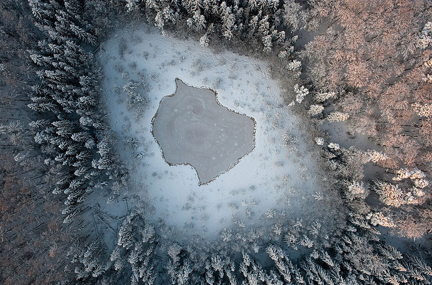 Stunning Aerial Photos of Poland's Lakes Throughout The Seasons Stunning Aerial Photos of Poland's Lakes Throughout The Seasons