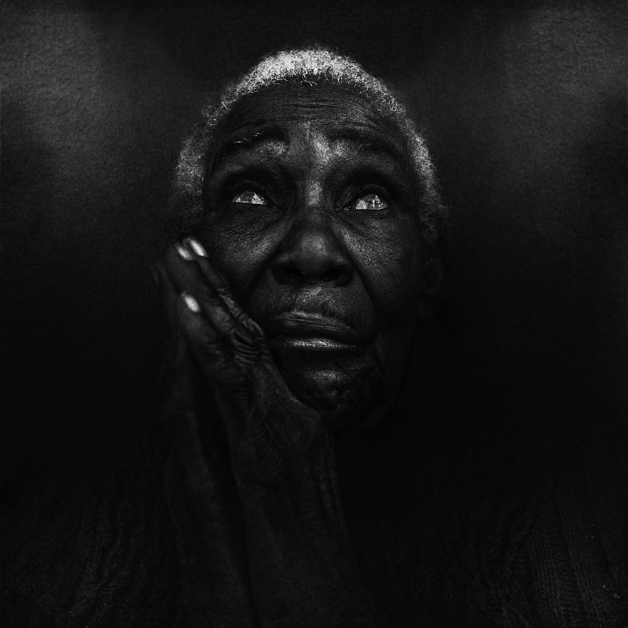 Haunting Black and White Portraits of Homeless People by Lee Jeffries
