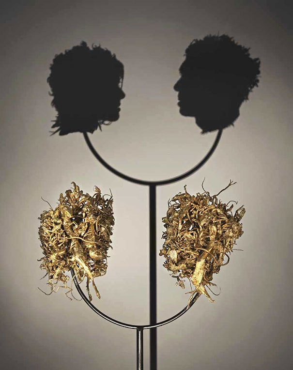 Incredible Shadow Sculptures Made of Rubbish