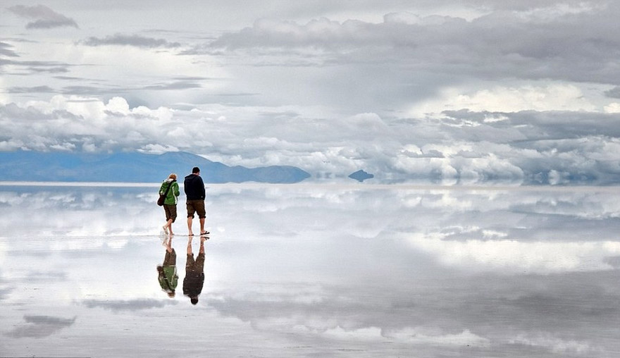 Salar de Uyuni: One of the World's Largest Mirrors