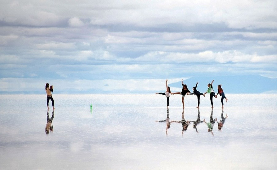 Salar de Uyuni: One of the World's Largest Mirrors Salar de Uyuni: One of the World's Largest Mirrors