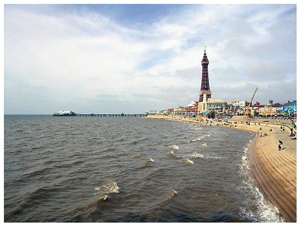 Photographer Documents Dramatic Tidal Changes Around Britain Photographer Documents Dramatic Tidal Changes Around Britain