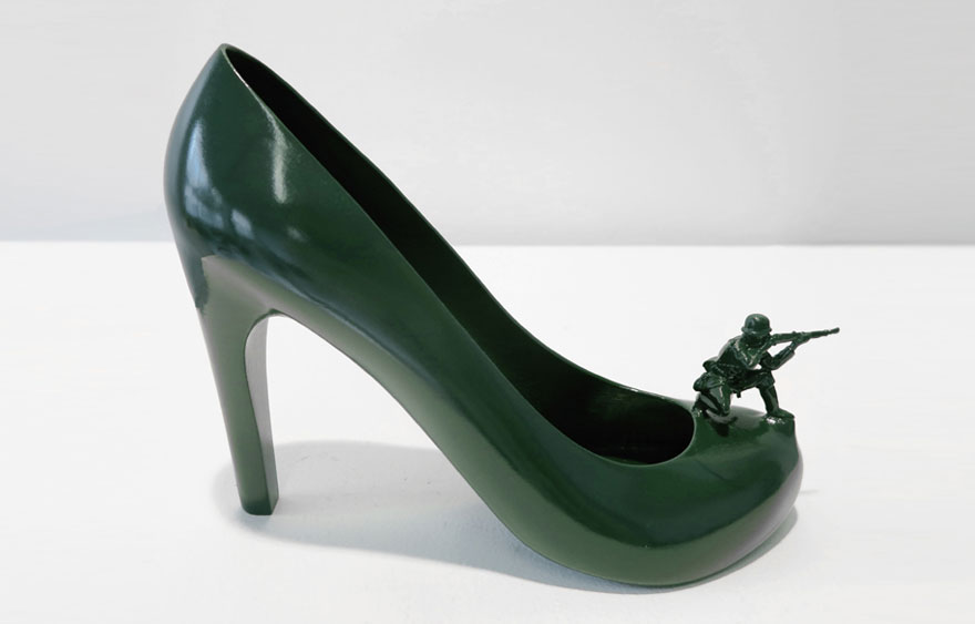 Artist Creates 12 Shoes For 12 Ex Lovers Artist Creates 12 Shoes For 12 Ex Lovers