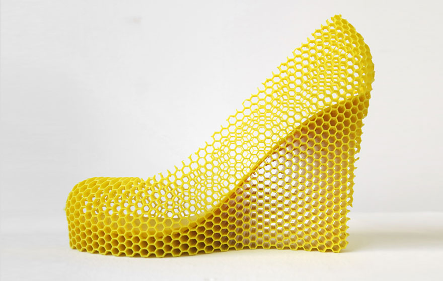 Artist Creates 12 Shoes For 12 Ex Lovers Artist Creates 12 Shoes For 12 Ex Lovers