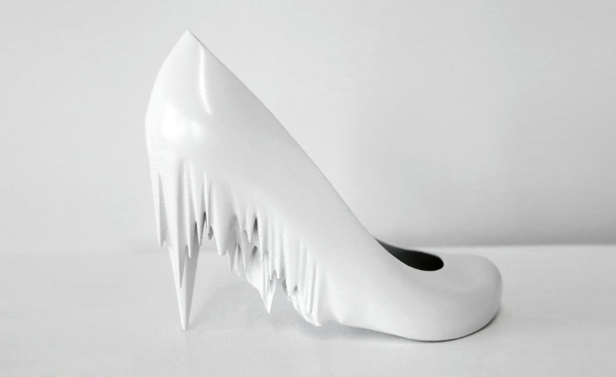 Artist Creates 12 Shoes For 12 Ex Lovers Artist Creates 12 Shoes For 12 Ex Lovers