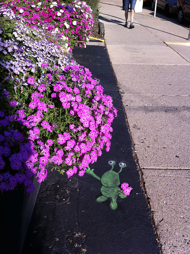 Chalk-drawn Adventures of Sluggo by David Zinn Chalk-drawn Adventures of Sluggo by David Zinn