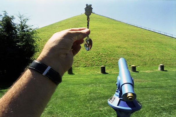 Souvenir Optical Illusions by Michael Hughes Souvenir Optical Illusions by Michael Hughes