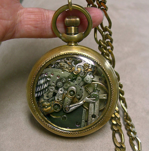 Artist Uses Old Watch Parts To Craft Tiny Intricate Steampunk Sculptures Artist Uses Old Watch Parts To Craft Tiny Intricate Steampunk Sculptures