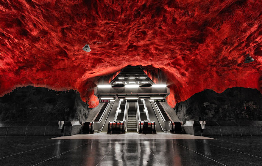 Stunning Underground Art In Stockholm’s Metro Station Stunning Underground Art In Stockholm’s Metro Station