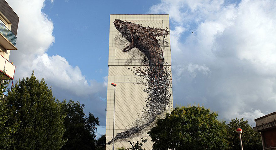 Beautifully Detailed Street Art by Traveling Chinese Artist DALeast Beautifully Detailed Street Art by Traveling Chinese Artist DALeast