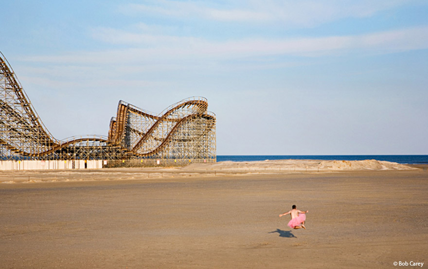 Man Puts On A Pink Tutu And Travels The World To Bring A Smile To His Wife Fighting Breast Cancer Man Puts On A Pink Tutu And Travels The World To Bring A Smile To His Wife Fighting Breast Cancer