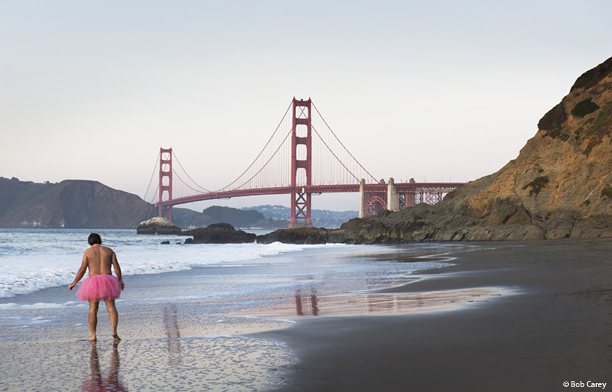 Man Puts On A Pink Tutu And Travels The World To Bring A Smile To His Wife Fighting Breast Cancer Man Puts On A Pink Tutu And Travels The World To Bring A Smile To His Wife Fighting Breast Cancer