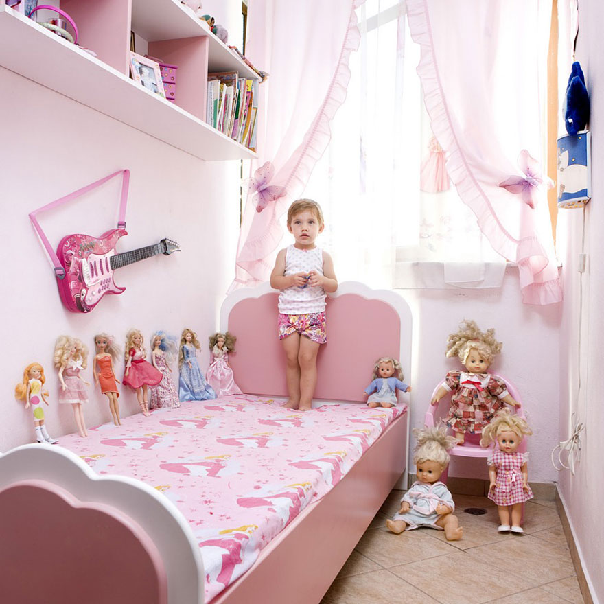 toy-stories-gabriele-galimberti-4