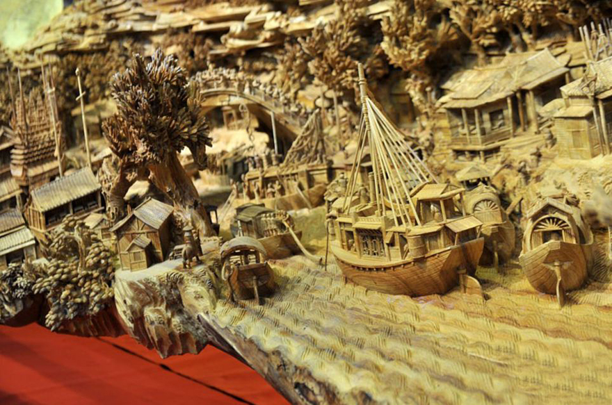 Chinese Sculptor Spends 4 Years Sculpting World's Longest Wooden Masterpiece