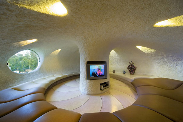 10 Of the Most Unusual Homes in the World 10 Of the Most Unusual Homes in the World