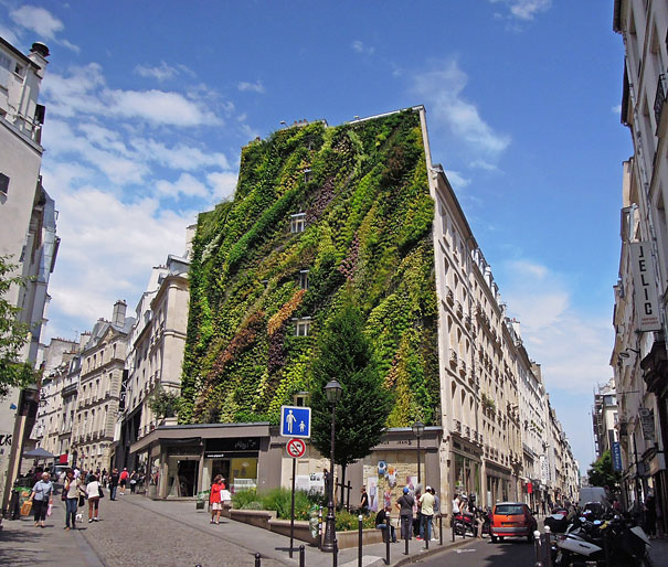 Stunning Vertical Garden Decorates Building In Paris (7 pics) Stunning Vertical Garden Decorates Building In Paris (7 pics)