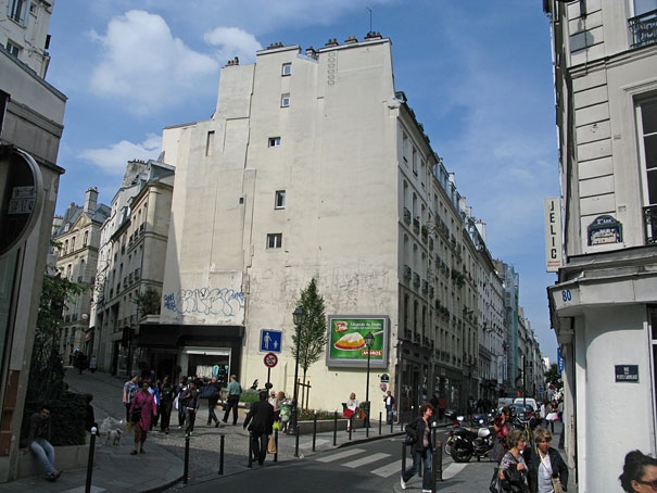 Stunning Vertical Garden Decorates Building In Paris (7 pics) Stunning Vertical Garden Decorates Building In Paris (7 pics)